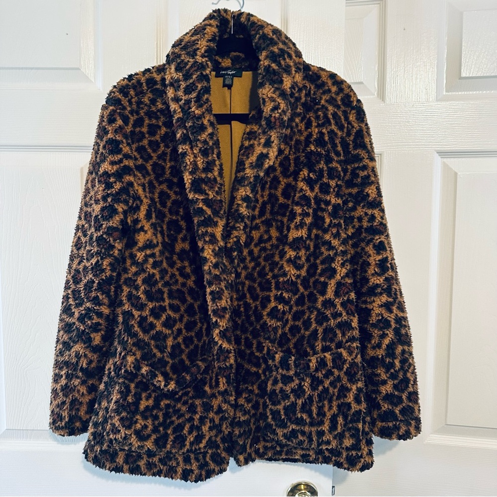 Lord & Taylor animal print jacket. Size Medium